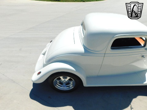 1934 Ford 3 Window image 36