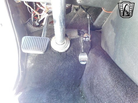 1934 Ford 3 Window image 91