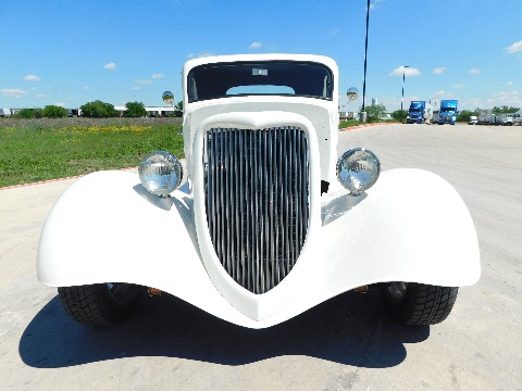 1934 Ford 3 Window image 46