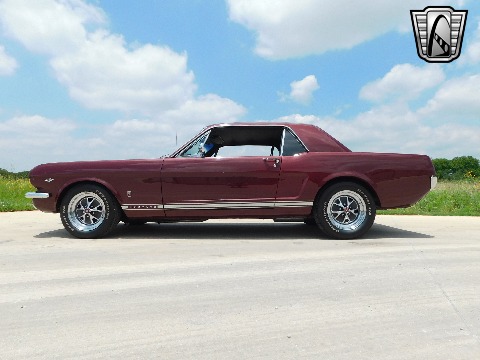 1965 Ford Mustang image 8