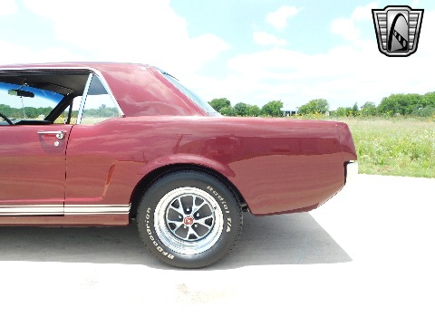 1965 Ford Mustang image 34