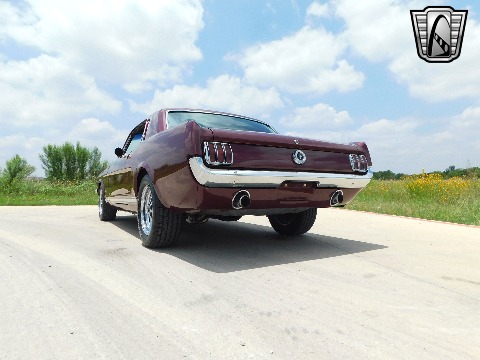 1965 Ford Mustang image 11