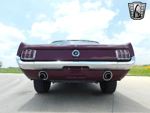 1965 Ford Mustang image 38