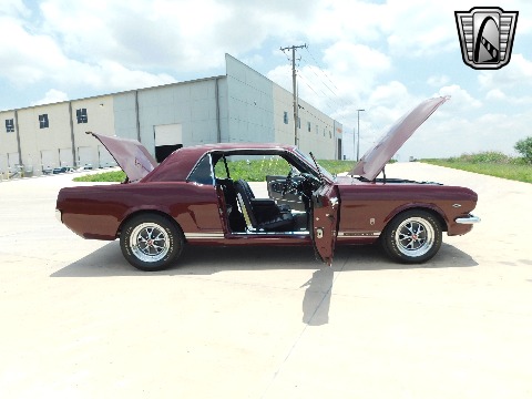 1965 Ford Mustang image 64