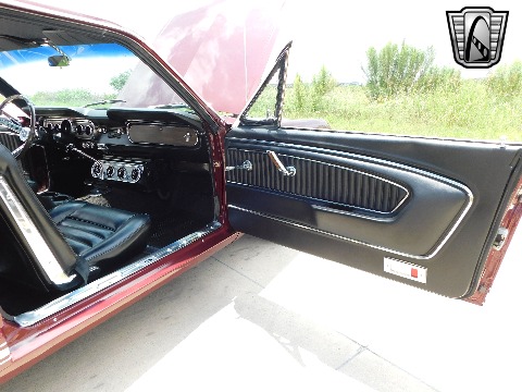 1965 Ford Mustang image 119