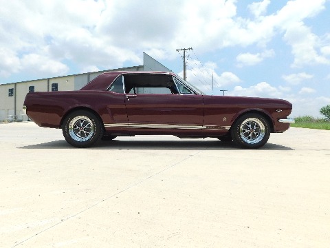 1965 Ford Mustang image 20