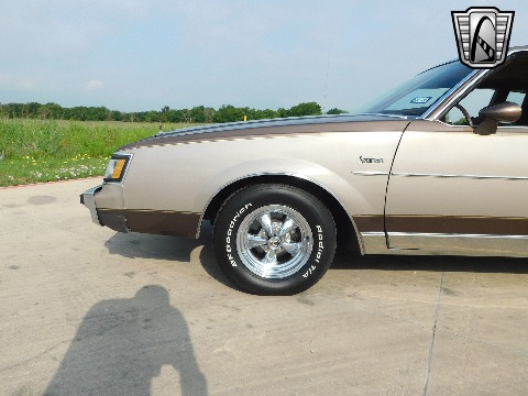 1984 Buick Regal image 29