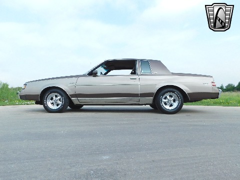 1984 Buick Regal image 8