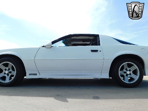 1988 Chevrolet Camaro image 32