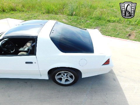 1988 Chevrolet Camaro image 33