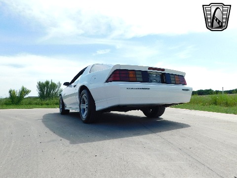 1988 Chevrolet Camaro image 11