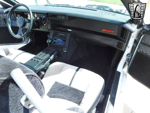 1988 Chevrolet Camaro image 115