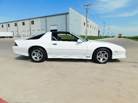 1988 Chevrolet Camaro image 19
