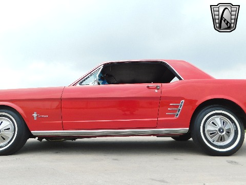 1966 Ford Mustang image 32