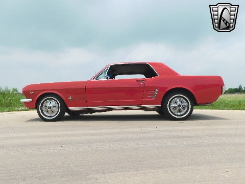 1966 Ford Mustang image 8