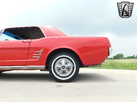 1966 Ford Mustang image 35