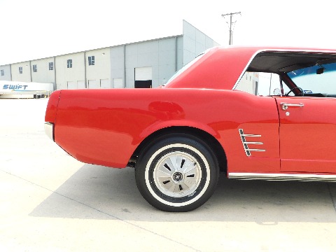 1966 Ford Mustang image 40