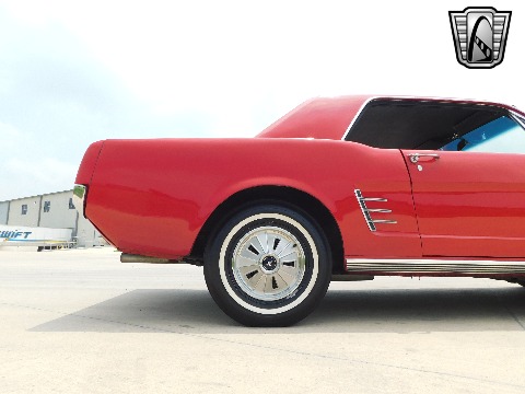 1966 Ford Mustang image 41