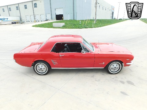 1966 Ford Mustang image 18