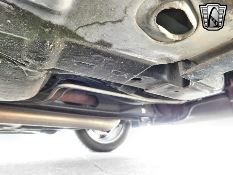 2004 Avanti Convertible image 134