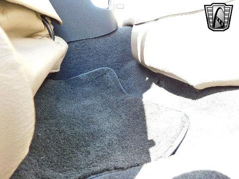 2004 Avanti Convertible image 109