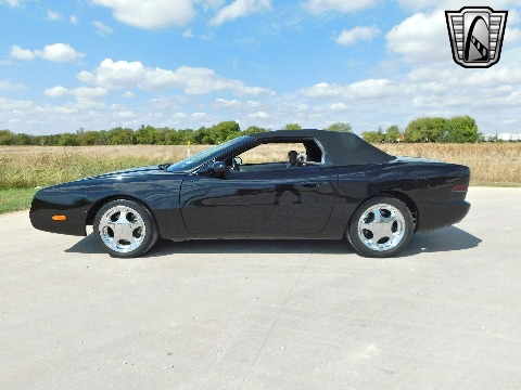 2004 Avanti Convertible image 7