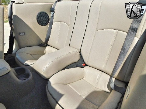 2004 Avanti Convertible image 111