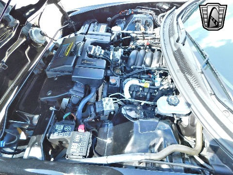 2004 Avanti Convertible image 86