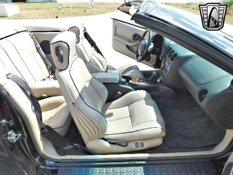 2004 Avanti Convertible image 114