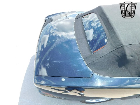 2004 Avanti Convertible image 39