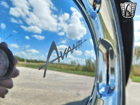 2004 Avanti Convertible image 66