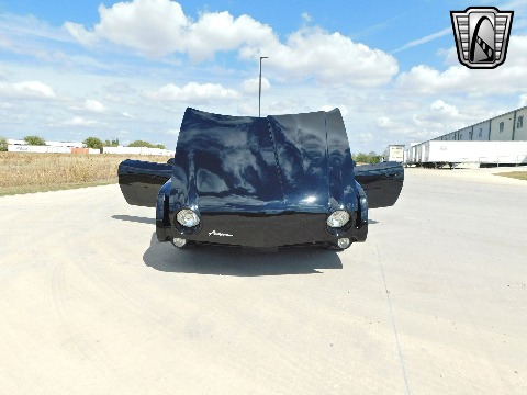 2004 Avanti Convertible image 67