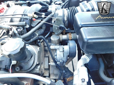 2004 Avanti Convertible image 93