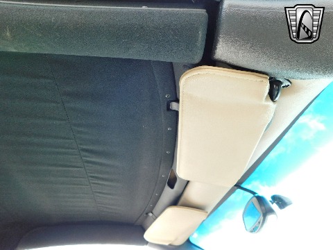 2004 Avanti Convertible image 121