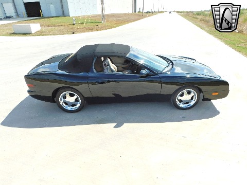 2004 Avanti Convertible image 18