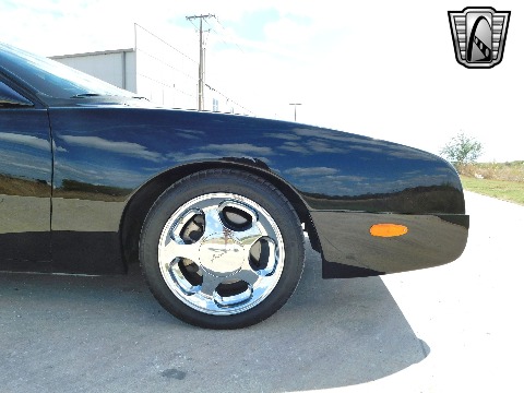 2004 Avanti Convertible image 47