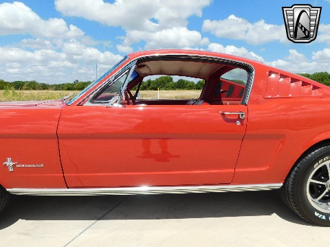 1965 Ford Mustang image 31