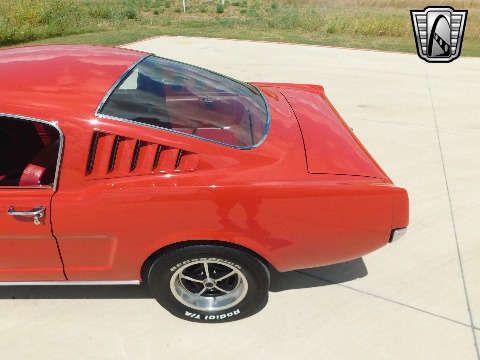 1965 Ford Mustang image 33