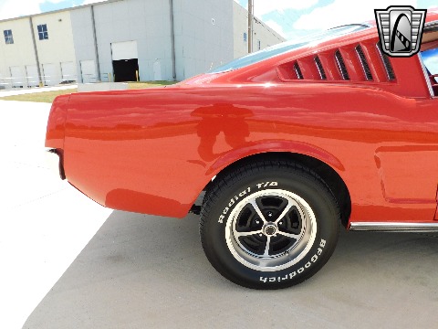 1965 Ford Mustang image 39