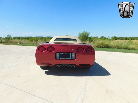 2001 Chevrolet Corvette image 6