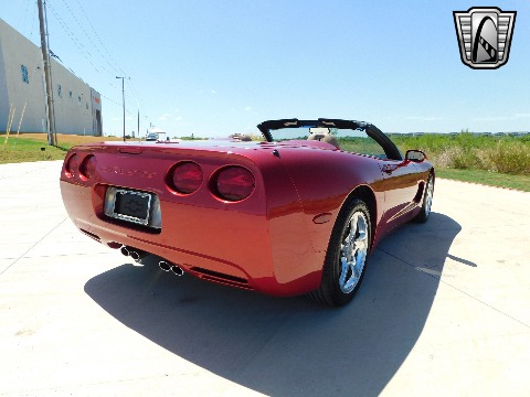 2001 Chevrolet Corvette image 32