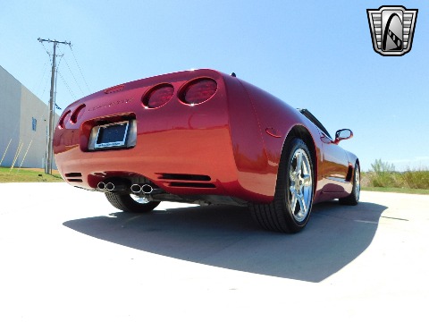 2001 Chevrolet Corvette image 33