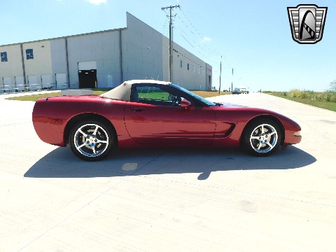 2001 Chevrolet Corvette image 8