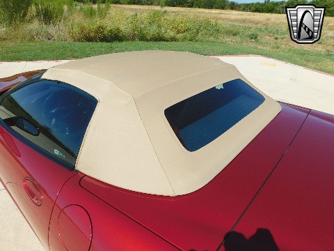 2001 Chevrolet Corvette image 13