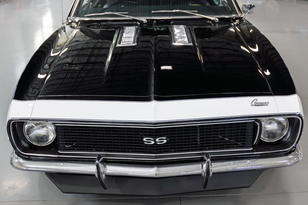 1968 Chevrolet Camaro 35