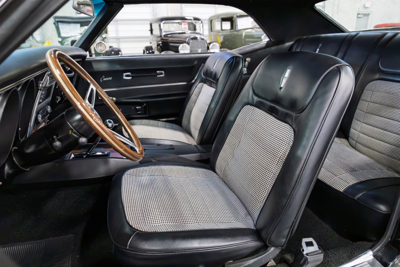 1968 Chevrolet Camaro 18