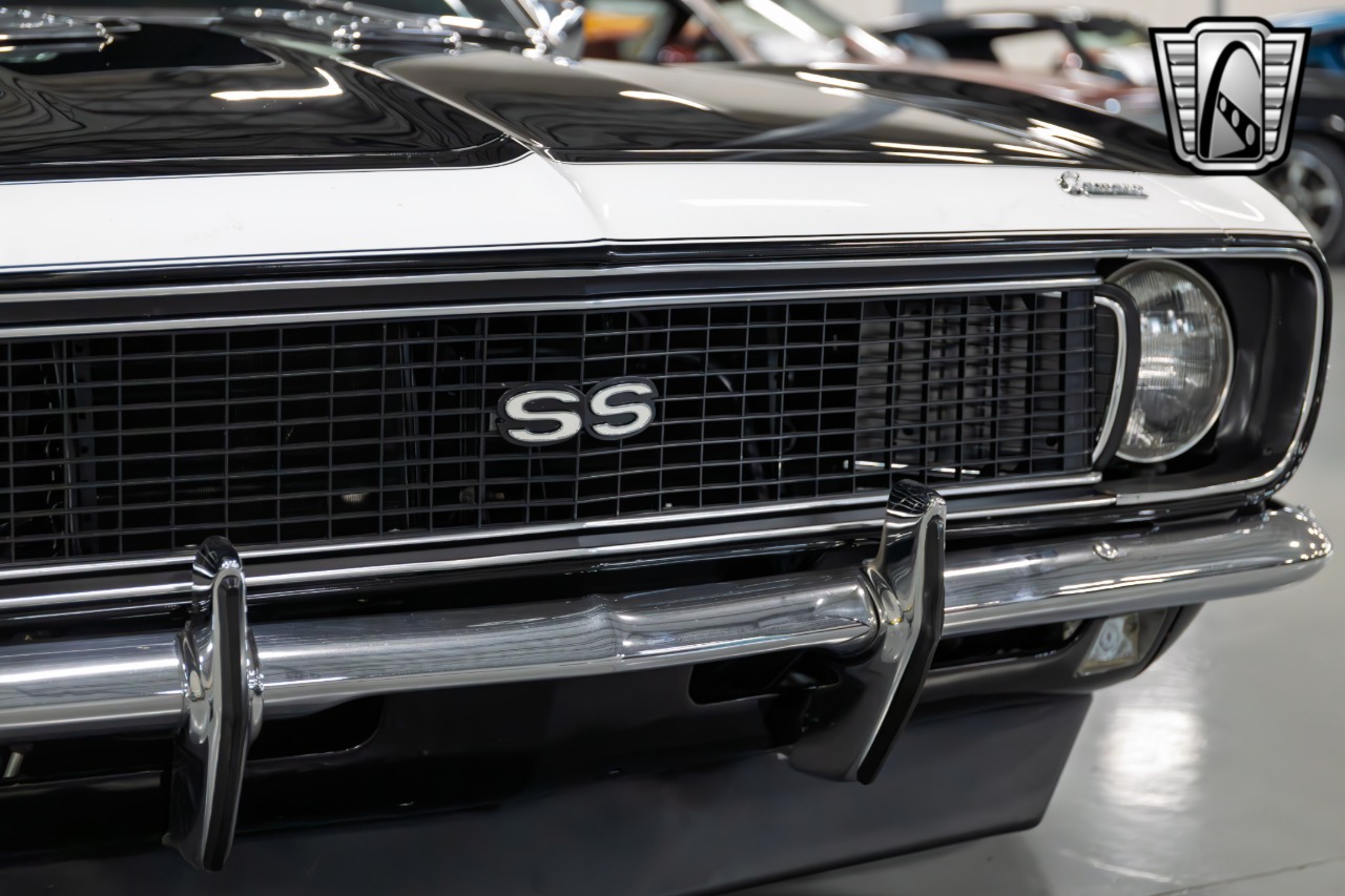 1968 Chevrolet Camaro 8