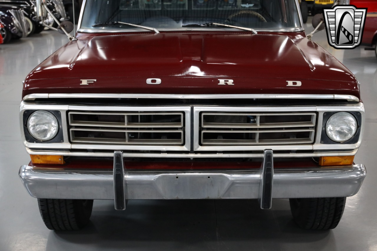 1972 Ford F-250 35