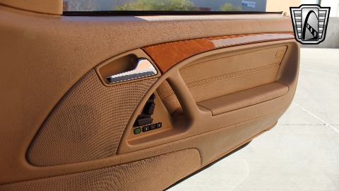 2000 Mercedes-Benz 500SL image 111