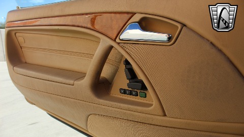 2000 Mercedes-Benz 500SL image 104